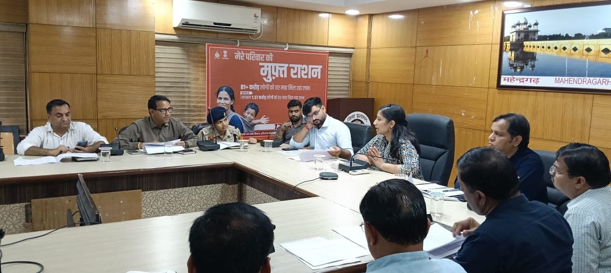 Narnaul News | सड़क हादसों में बड़ी गिरावट : 291 से घटकर 150 दुर्घटनाएं | ERV 112 का रिस्पॉन्स 6:16 मिनट | ब्लैक स्पॉट सुधारने के निर्देश
