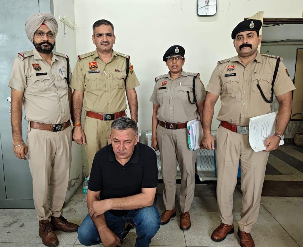 Narnaul News | 1.99 करोड़ की धोखाधड़ी में पांचवां आरोपी गिरफ्तार : मोहाली से दबोचा | रिमांड में 5 लाख लौटाए