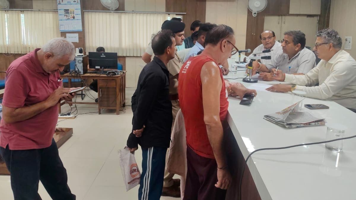 Yamunanagar News | समाधान शिविर में आईं 3 शिकायतें : सीवरेज और गैस से जुड़ी समस्याएं रखीं