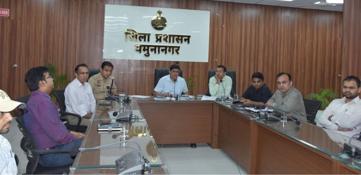 Yamunanagar News | सेवा संकल्प अभियान को लेकर CM सैनी ने की बैठक : 25 सेवा गतिविधियां होंगी आयोजित