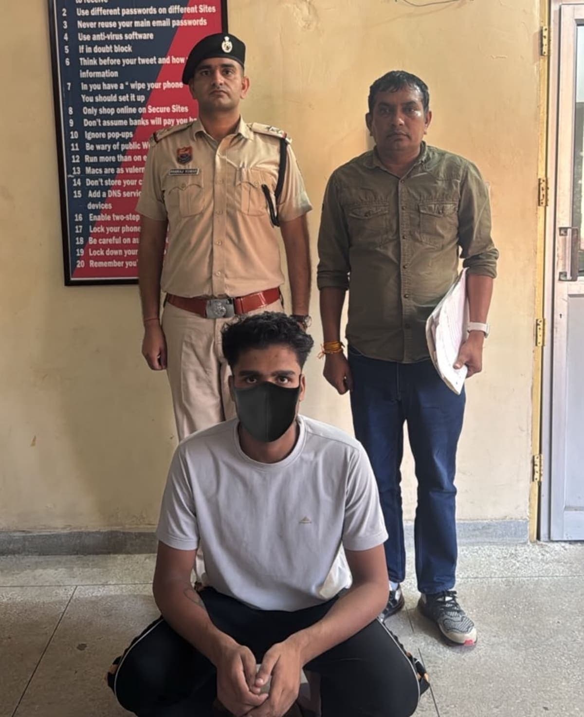 Faridabad News | ऐप डाउनलोड करने के बाद ₹95 हजार की साइबर ठगी : एक आरोपी गिरफ्तार | 4 दिन के पुलिस रिमांड पर