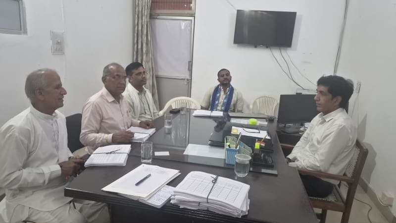 Kanina News | मतदाता सूची पर बैठक : 30 अगस्त तक दावे-आपत्तियां | दलों से सहयोग मांगा | पुनरीक्षण की समीक्षा