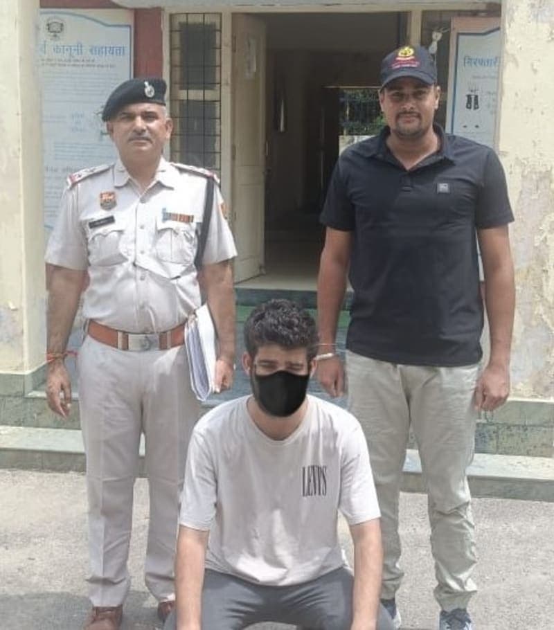 Faridabad News | फोन हैक कर 5.12 लाख की ठगी : जयपुर से आरोपी गिरफ्तार | लिंक पर क्लिक करते ही फोन हुआ हैक