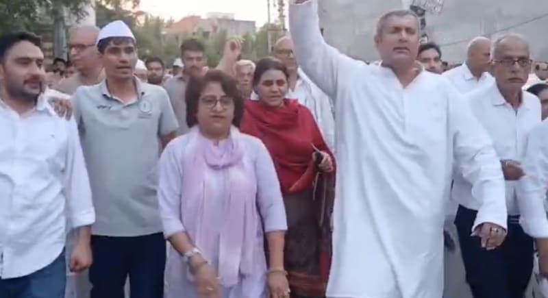 Bhiwani News | राहुल गांधी पर FIR के विरोध में कांग्रेस का प्रदर्शन : भाजपा पर साधा निशाना | FIR रद्द करने की मांग