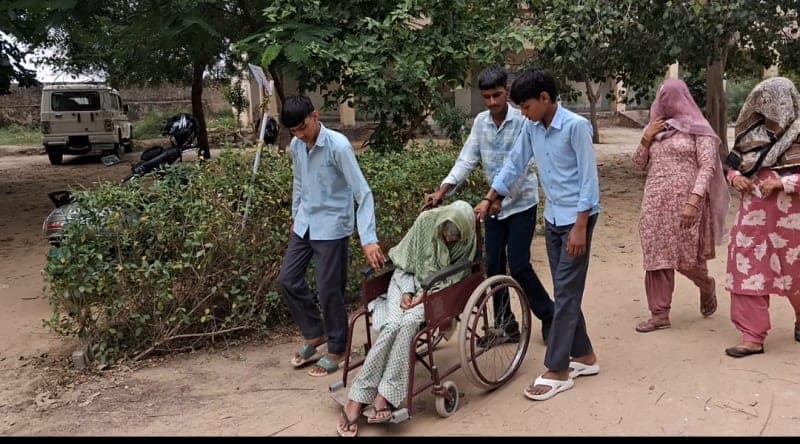 Kotputli-Behror News | चार निकायों में 87% मतदान : नीमराना में सबसे ज्यादा वोटिंग | बुजुर्ग-दिव्यांग भी पहुंचे बूथ