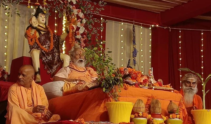 Mahendragarh News | श्रीमद्भागवत कथा के पहले दिन कथा महात्म्य का वर्णन : धुंधकारी और गोकर्ण प्रसंग सुन श्रद्धालु हुए भावविभोर | भक्ति, ज्ञान और वैराग्य का दिया संदेश