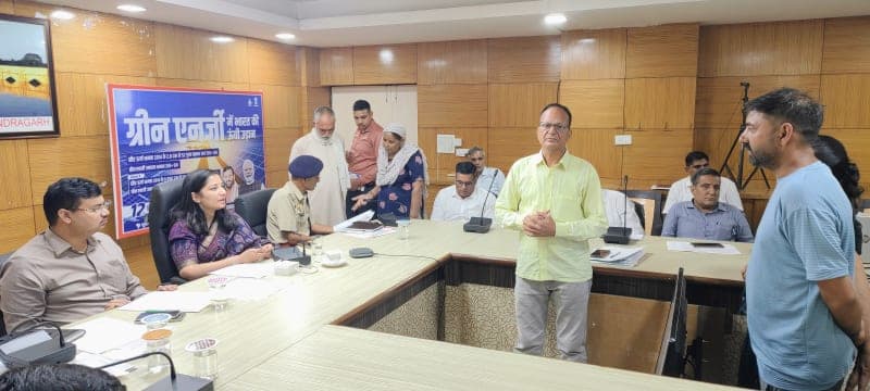 Narnaul News | जनता की परेशानी का समाधान प्रशासन की प्राथमिकता : डीसी अनुपमा अंजली | समाधान शिविर में अधिकतर शिकायतों का मौके पर निपटारा