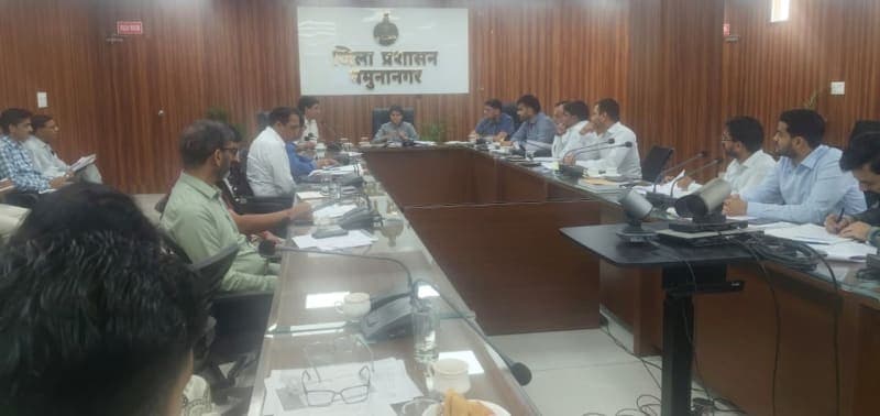 Yamunanagar News | खनन फंड की राशि का जनहित में प्रभावी उपयोग सुनिश्चित करें : DC प्रीति | प्रभावित क्षेत्रों में विकास कार्यों को प्राथमिकता
